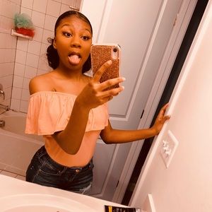 Meet your Posher, Sierra